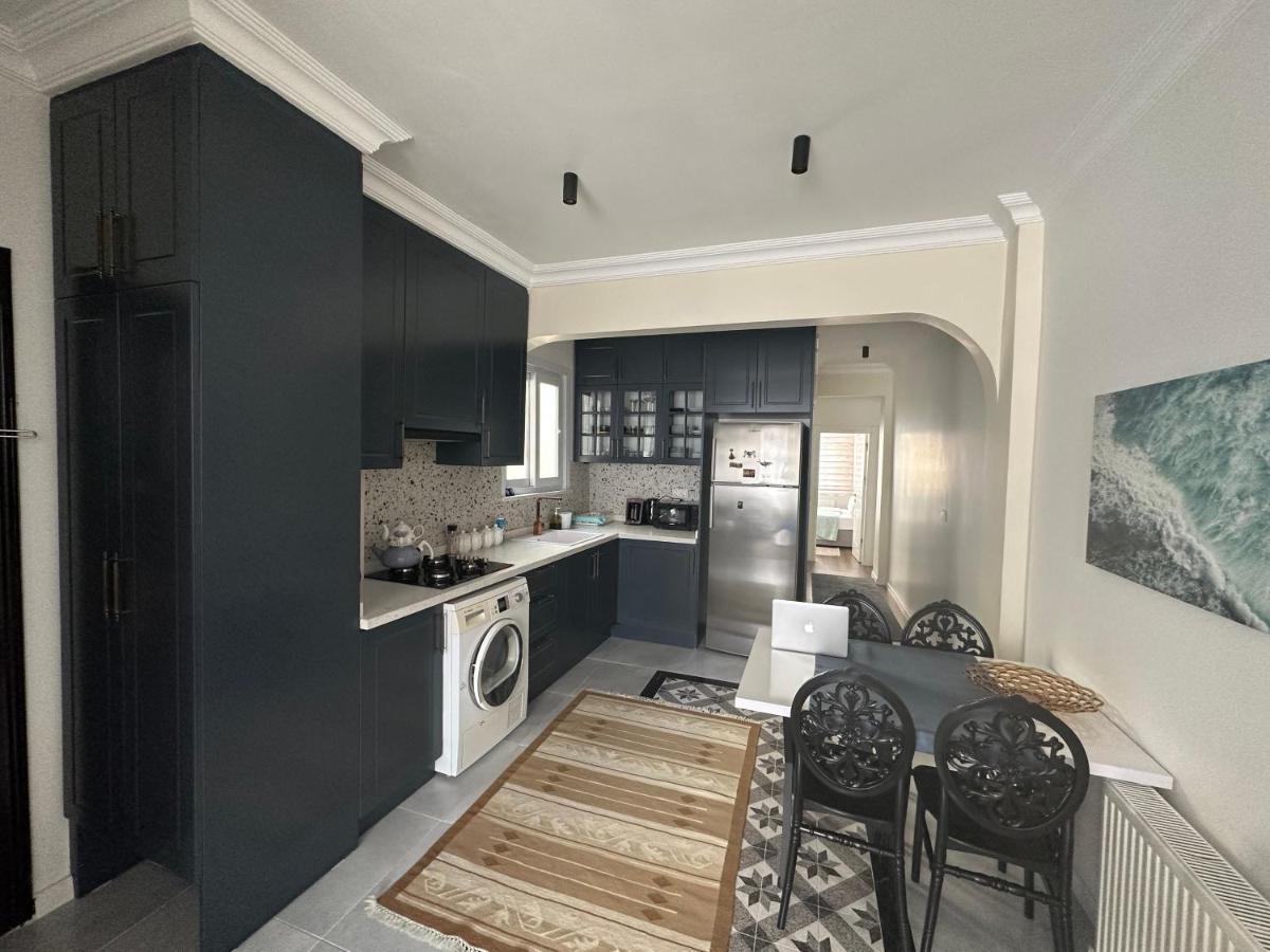Daire Center Of In Besiktas 2 1 With 2 Bathroom And 3 Air Conditioner İstanbul